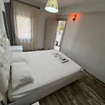 Center 1plus1 For 4 People Stone Building - Citak Mansions Lejlighed *