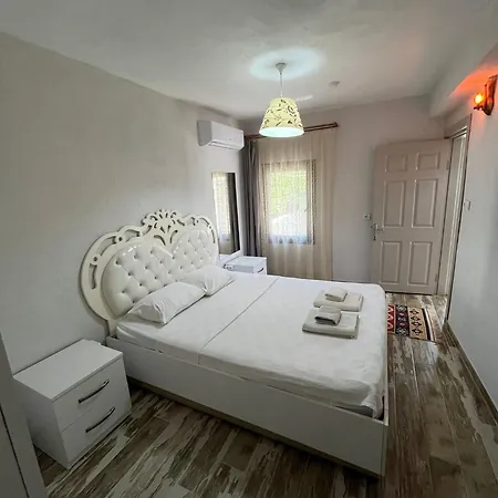 Apartament Center 1plus1 For 4 People Stone Building - Citak Mansions