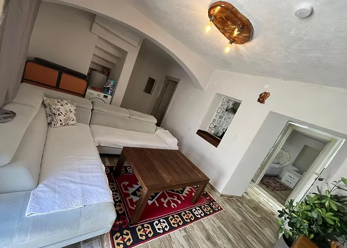 Apartment Center 1plus1 For 4 People Stone Building - Citak Mansions *